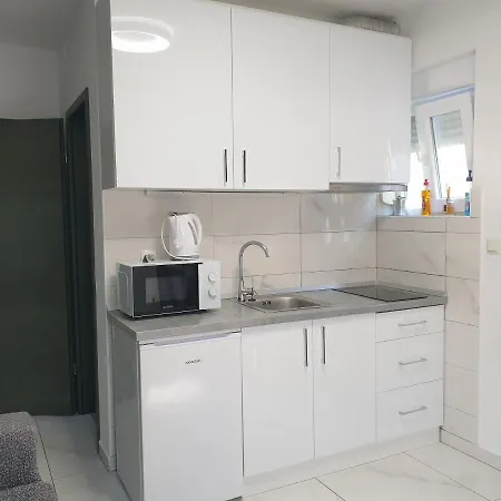 Apartment Ema